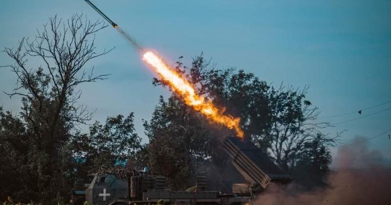 Протягом останньої доби сталося 131 зіткнення, причому основні зусилля агресорів зосереджені на напрямку Покровська, - повідомляє Генеральний штаб.