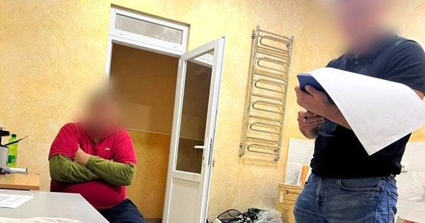 У Львівській області командир примушував своїх підлеглих до крадіжки пального, погрожуючи відправити їх на передову.