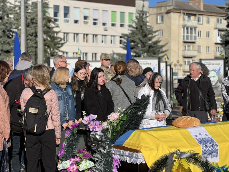 У Рівному провели в останню путь капітана. Місто - Останні новини Рівного та регіону - Рівне Вечірнє.